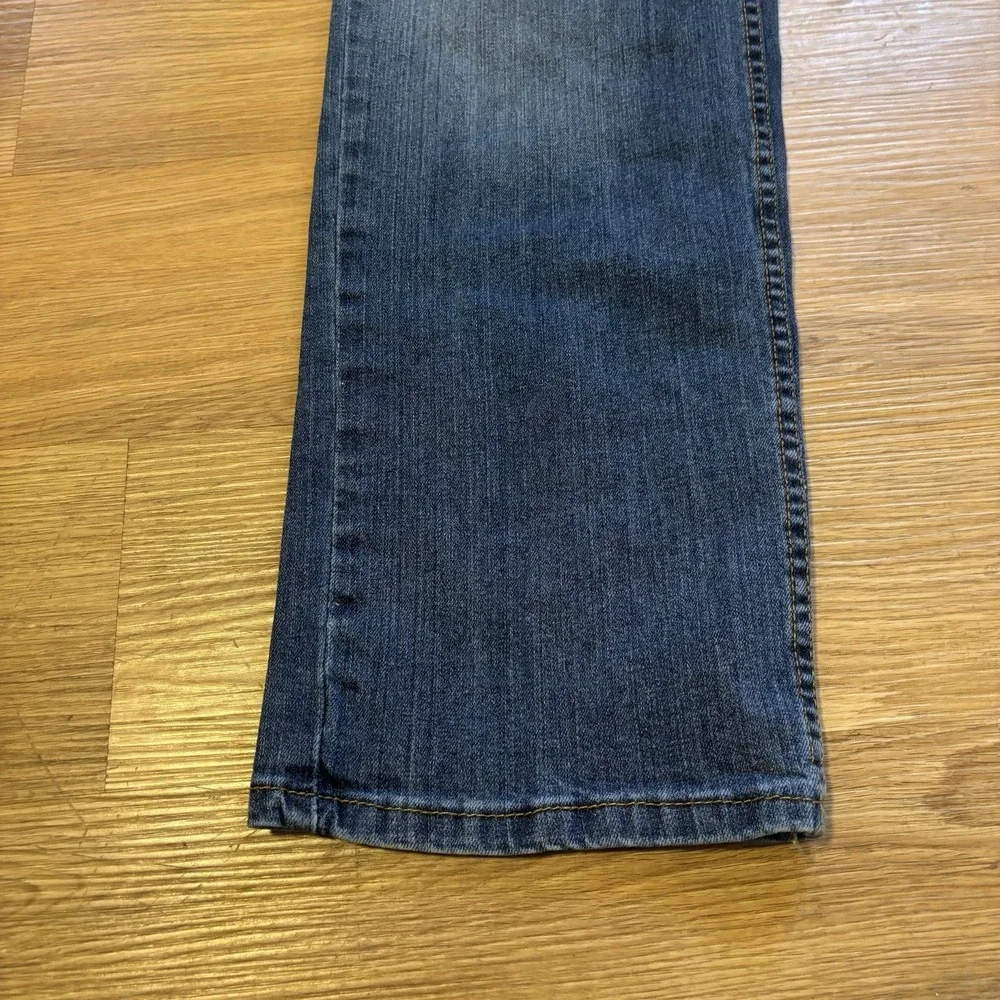 Levis see pictures